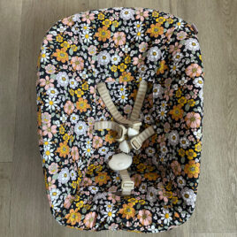 Stokke Newborn hoes Retro bloemetjes zwart